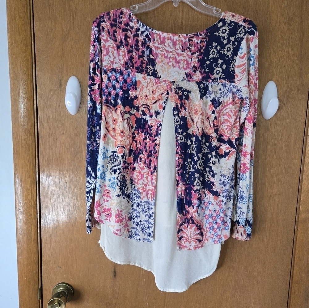 Colorful Long Sleeve Top - Picture 4 of 4